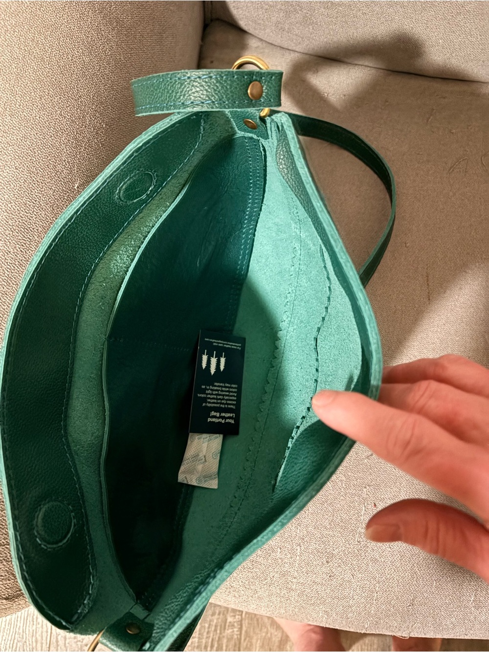Portland Leather Goods Large Koala Sling Bag in Sea Glass - New in Box - NIB - Picture 4 of 5